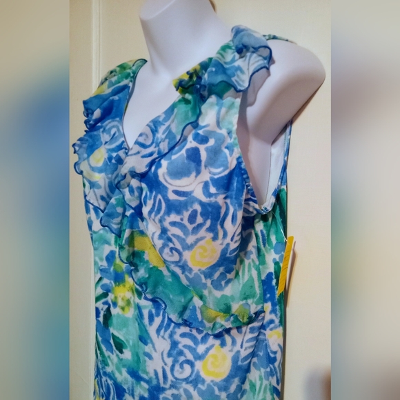 🛍️ BUNDLE ONLY 🛍️Floral Blue and Green Women's Top - Picture 4 of 6